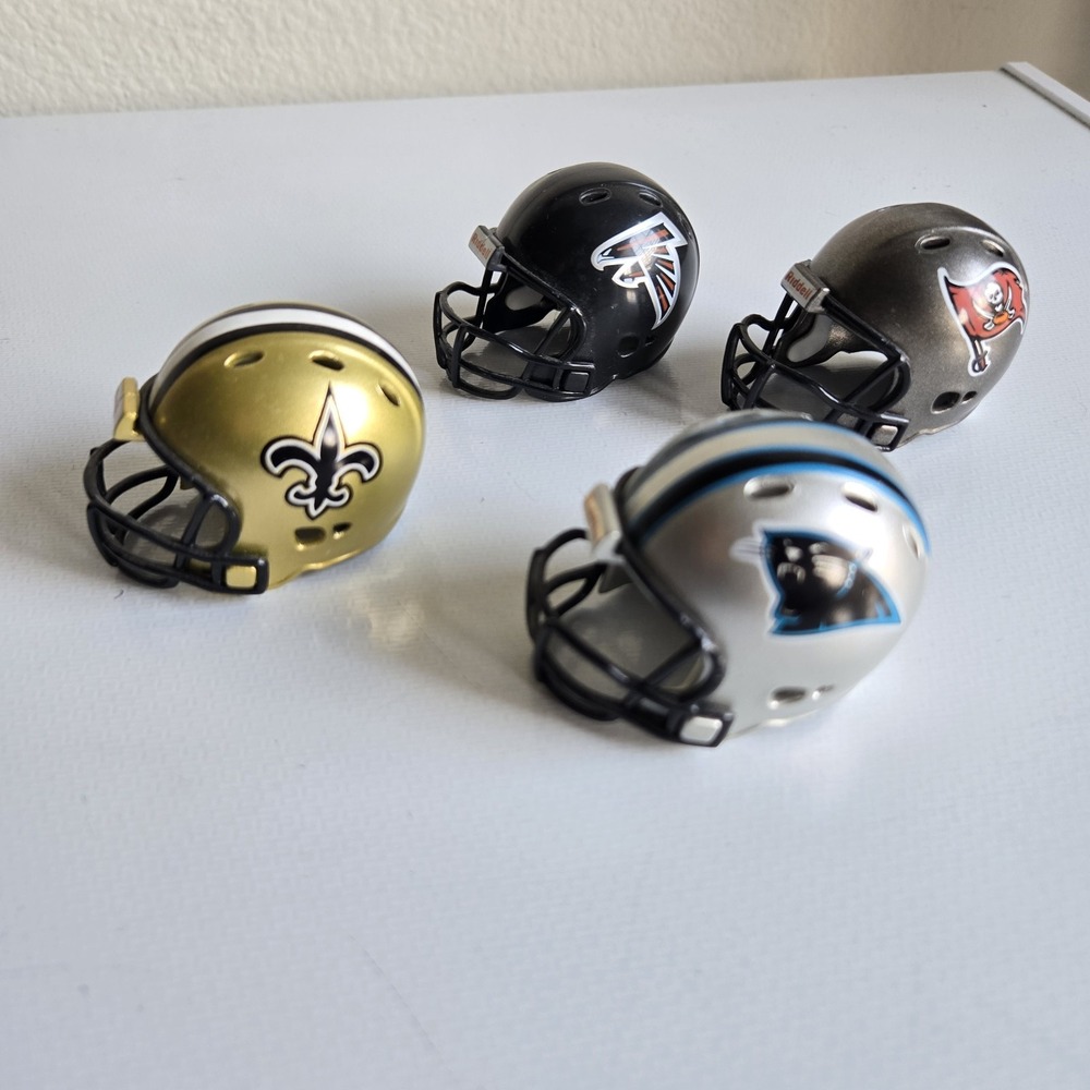 4 NFL Riddell Pocket Pro Helmet Lot NFC South Mini Football Vintage 1.5" - Picture 3 of 5
